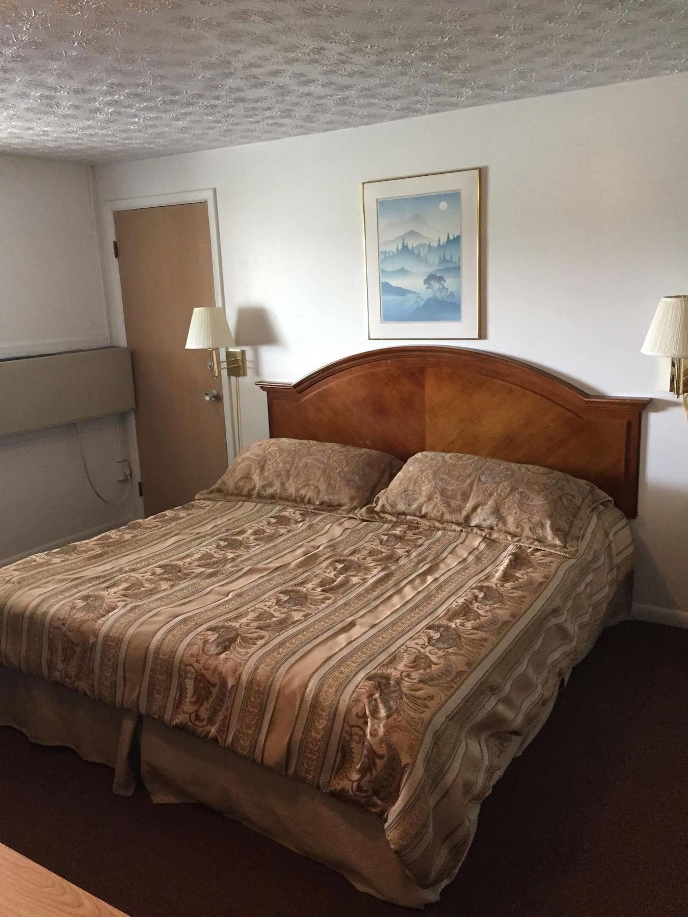Vista Heights Inn Henrietta Εξωτερικό φωτογραφία