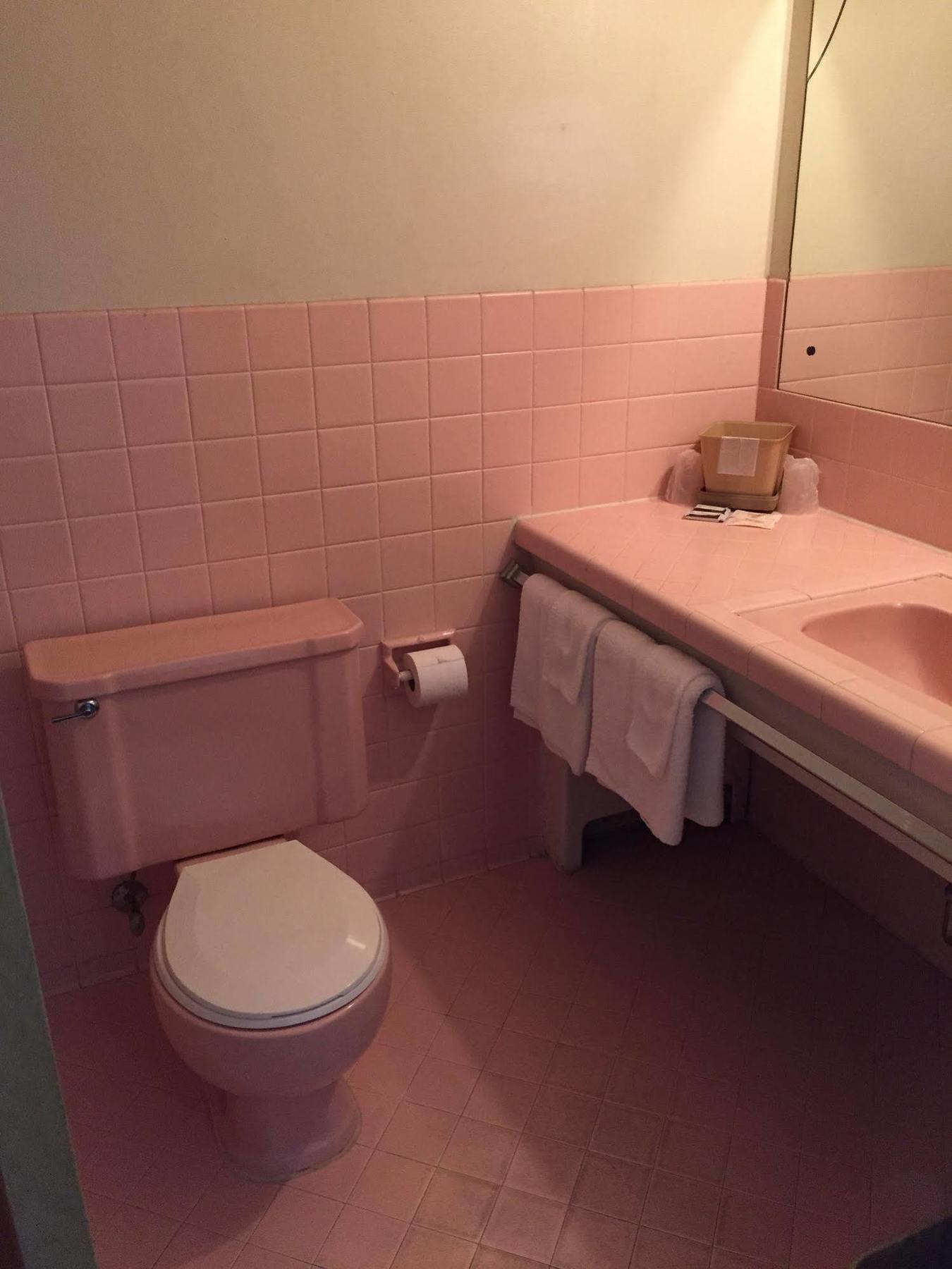 Vista Heights Inn Henrietta Εξωτερικό φωτογραφία