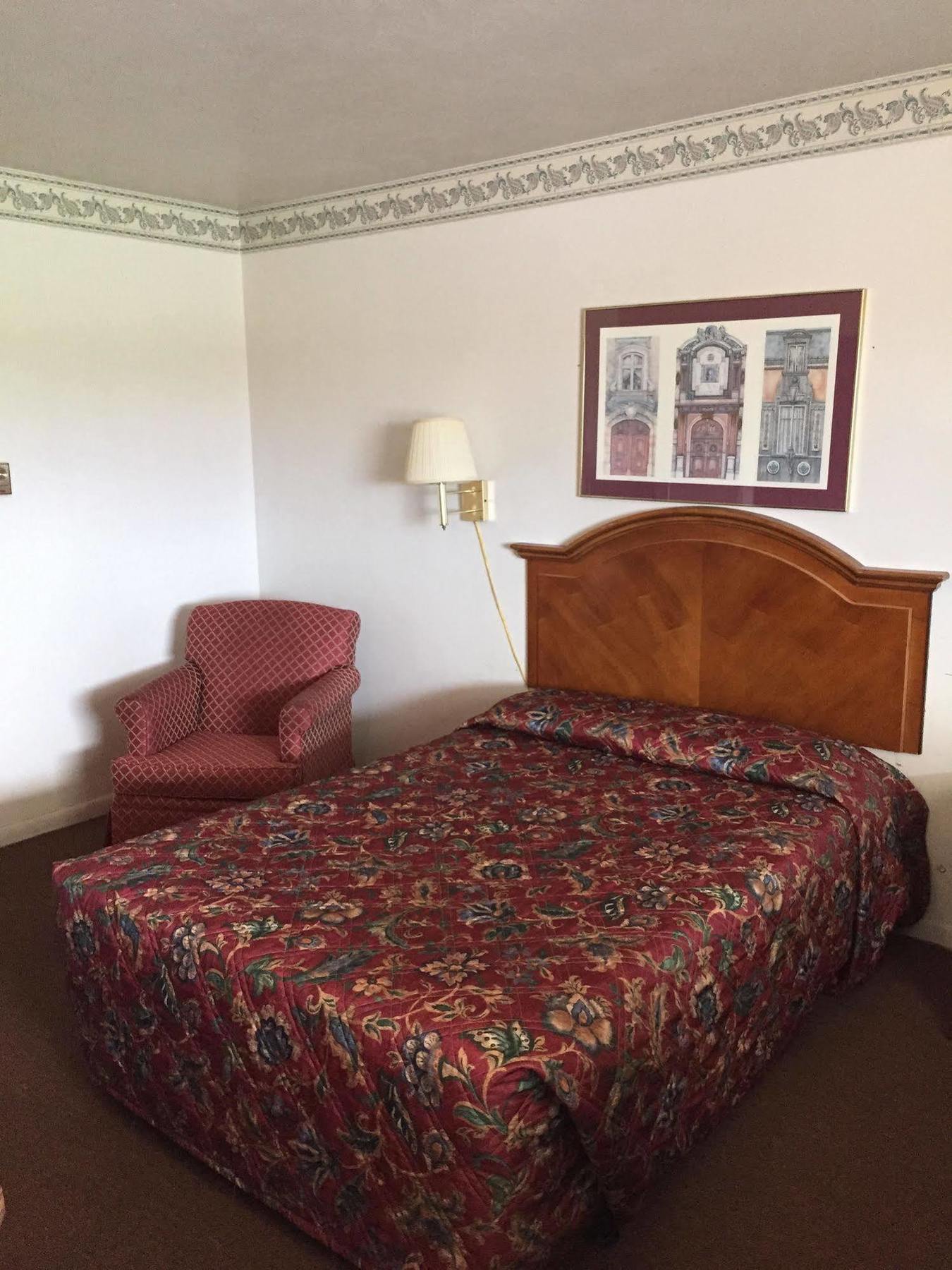 Vista Heights Inn Henrietta Εξωτερικό φωτογραφία